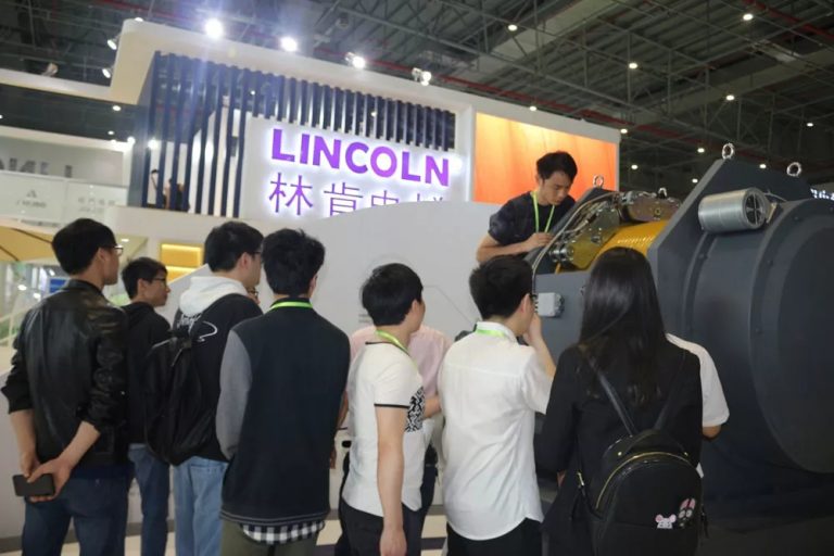 展会聚焦 | 确认过眼神，，，，，，盛世集团电梯实力之作，，，，，，观者如潮